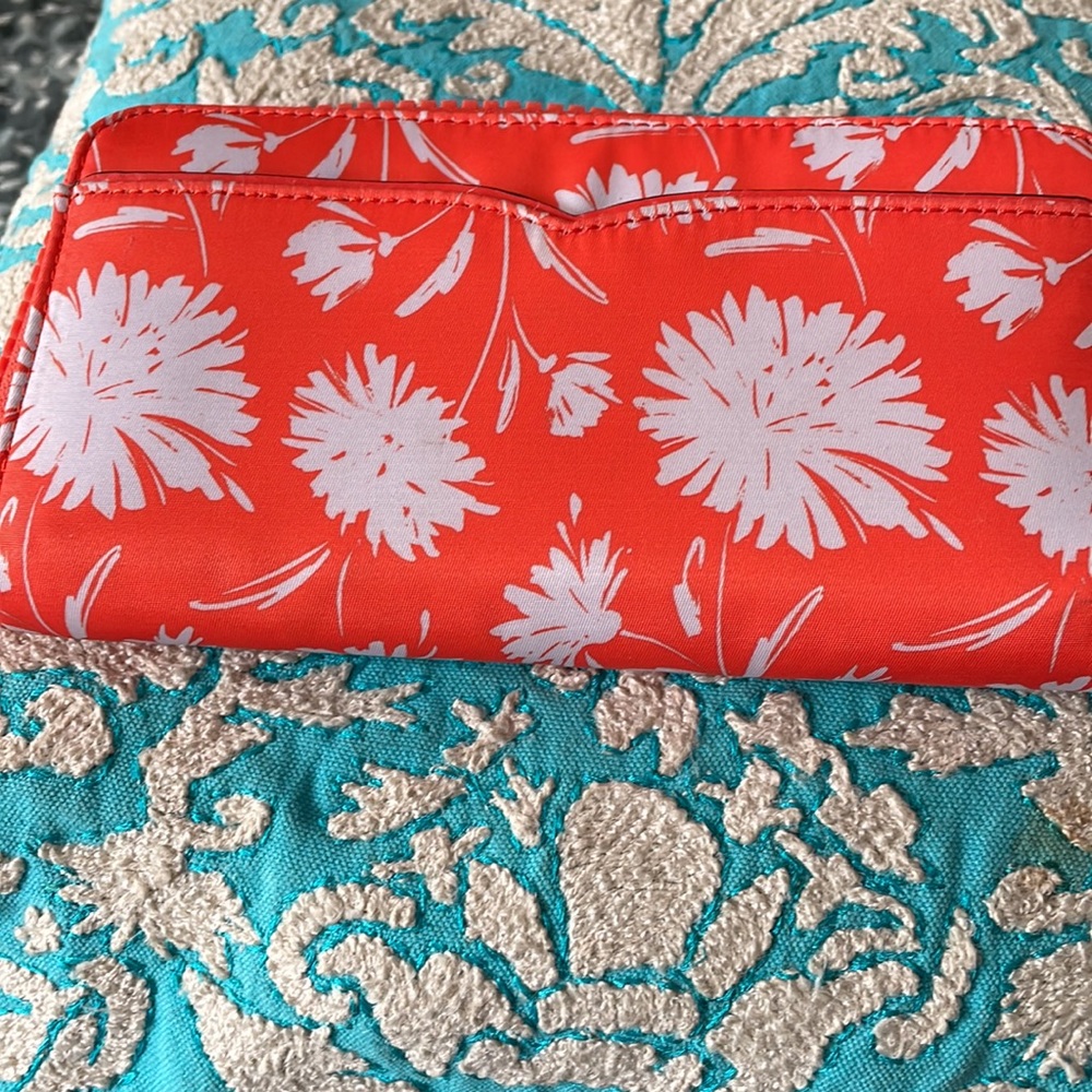 Kate Spade Wallet - Picture 3 of 5